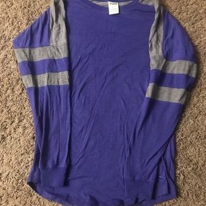 Light long sleeve VS Pink top